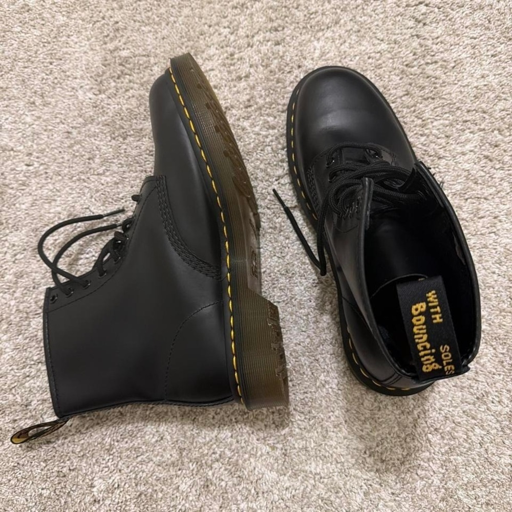 Dr. Martens 1460 Boots | Black | Men's 9‎ / Women's 10